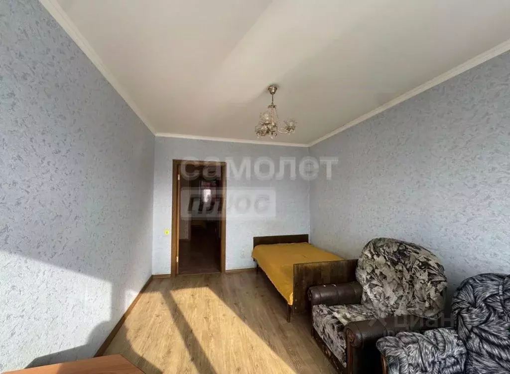 3-к кв. Оренбургская область, Оренбург ул. Чкалова, 13 (65.5 м) - Фото 1