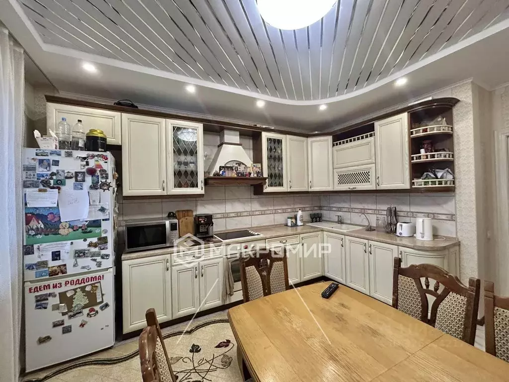 2-к кв. Брянская область, Брянск ул. Луначарского, 7А (66.6 м) - Фото 1