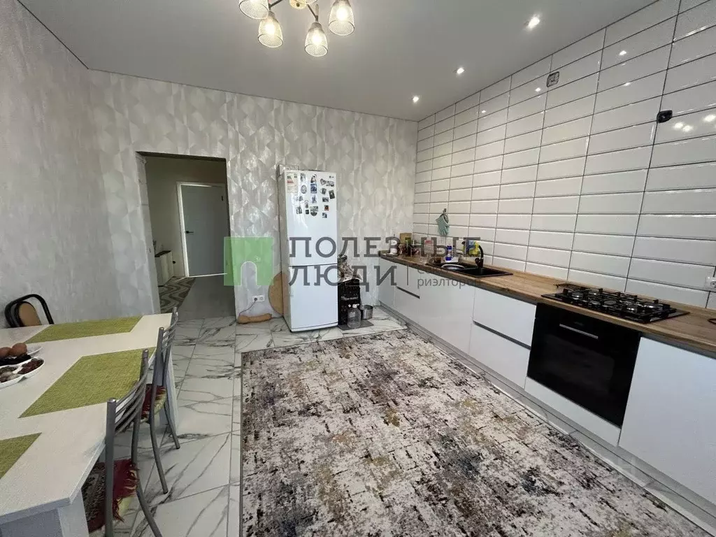 Дом в Астраханская область, Приволжский район, пос. Новоначаловский  ... - Фото 2