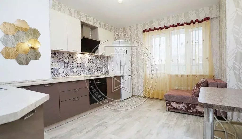 1-к кв. Татарстан, Казань ул. Рауиса Гареева, 103 (37.0 м) - Фото 1
