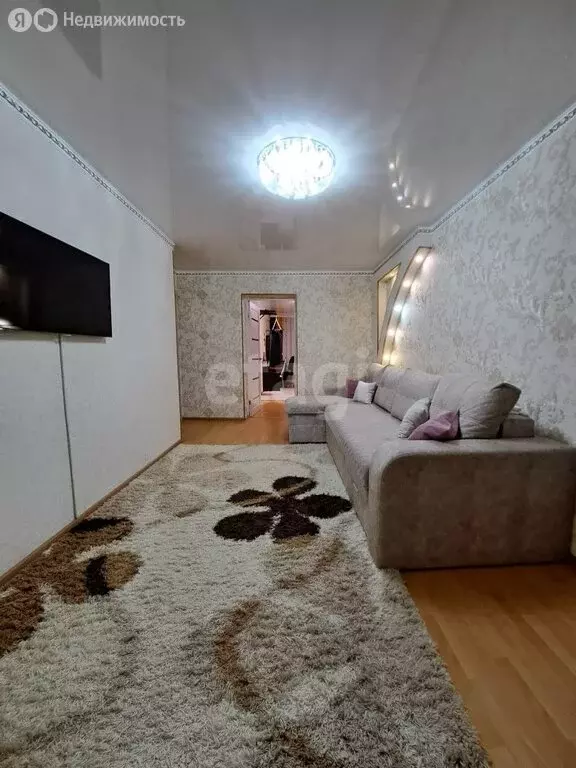 3-комнатная квартира: Салават, улица Калинина, 52А (60 м) - Фото 1