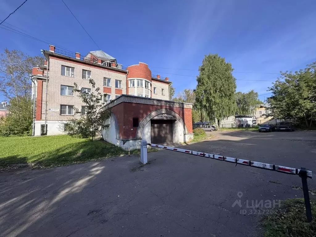 3-к кв. Кировская область, Киров ул. Пугачева, 21а (117.6 м) - Фото 0