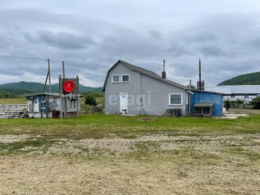 Дом в Сахалинская область, Томаринский городской округ, с. Урожайное ... - Фото 1