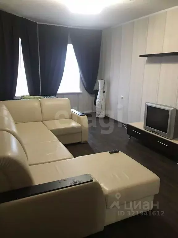 3-к кв. Ямало-Ненецкий АО, Новый Уренгой Юбилейный мкр, 2/6 (68.6 м) - Фото 1