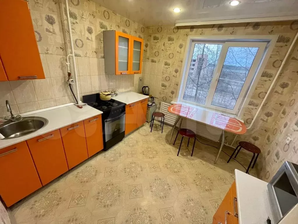 2-к. квартира, 50 м, 4/9 эт. - Фото 0