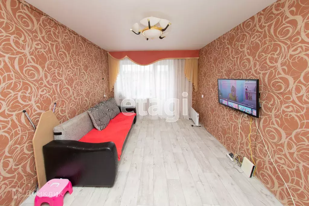 Продаётся 4-к квартира, 70.5 м - Фото 1