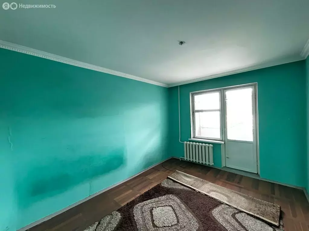 3-комнатная квартира: Нальчик, улица Калинина, 250Б (70 м) - Фото 1