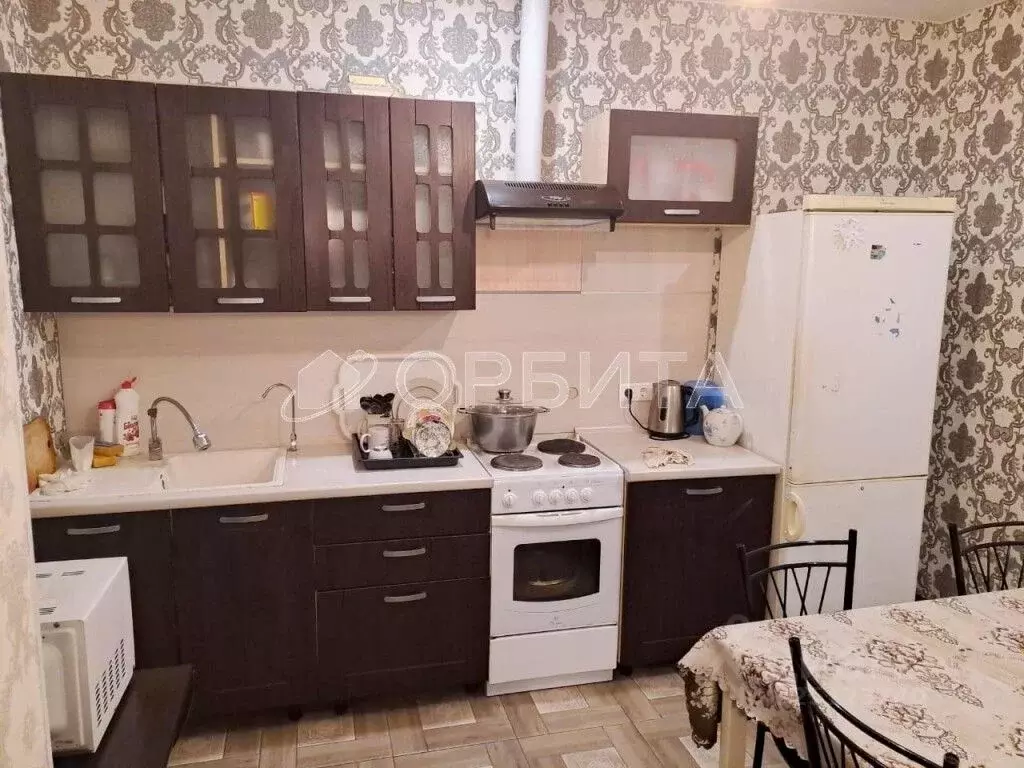 2-к кв. Тюменская область, Тюмень Полевая ул., 105 (68.0 м) - Фото 1