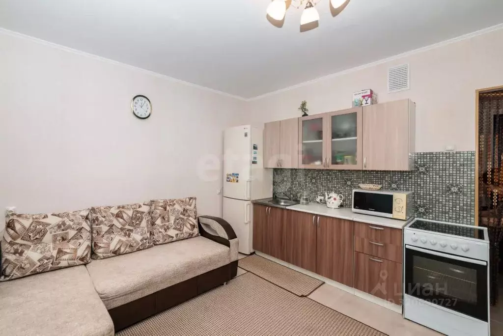 Студия Курганская область, Курган Заозерный жилрайон, 3-й мкр, 6А ... - Фото 1