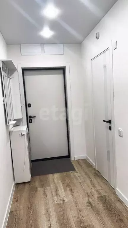 Студия Тюменская область, Тюмень Интернациональная ул., 199к9 (20.0 м) - Фото 1