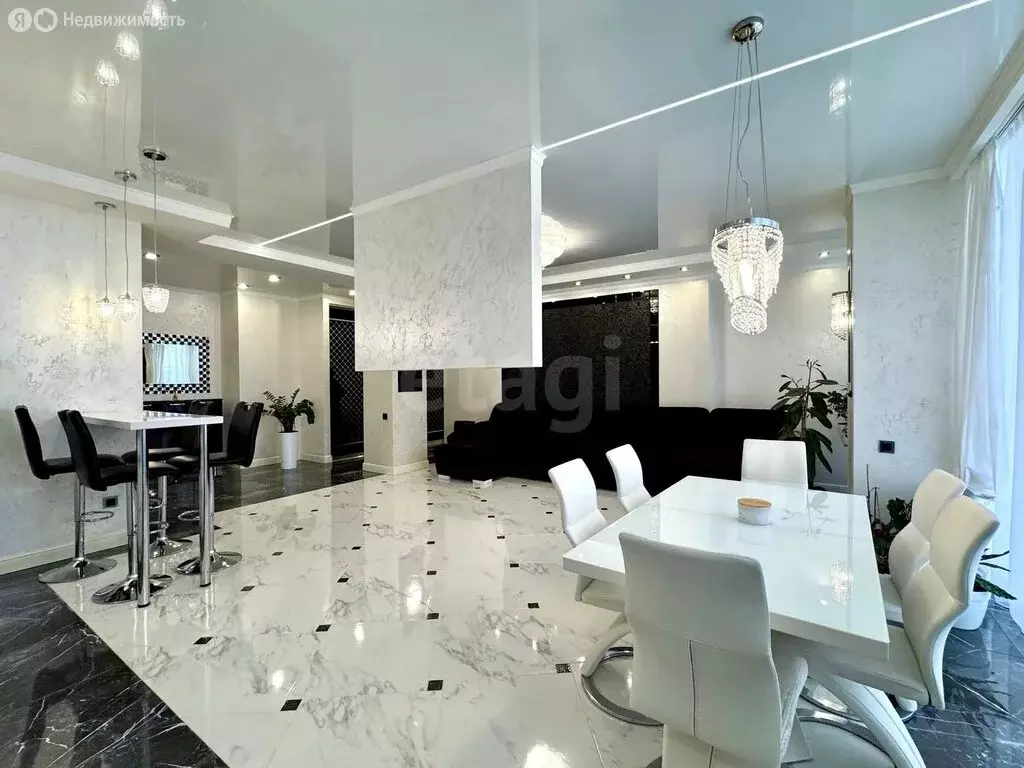 3-комнатная квартира: Белгород, Садовая улица, 3А (130 м) - Фото 2