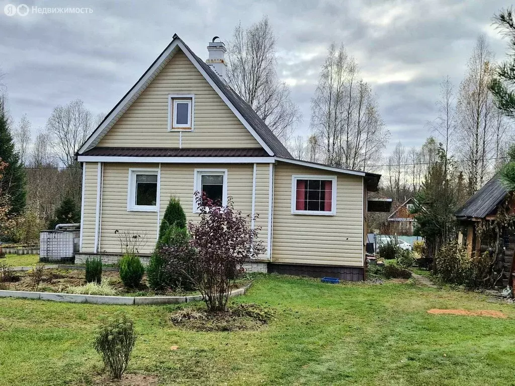 Дом в Киришский район, Пчёвжинское сельское поселение, посёлок Пчёвжа, ... - Фото 1