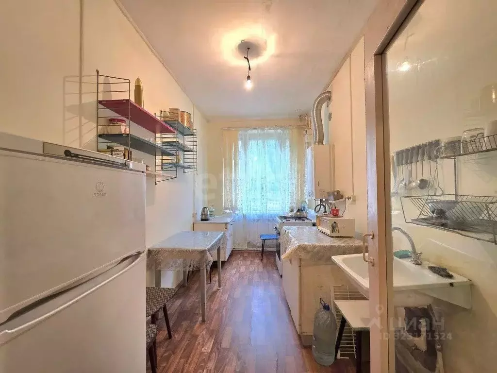 2-к кв. Калужская область, пос. Бабынино ул. Строительная, 25 (48.0 м) - Фото 1