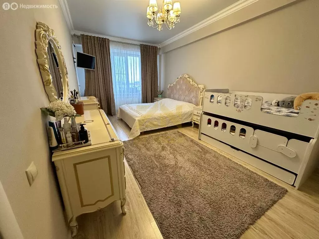 2-комнатная квартира: Махачкала, проспект Насрутдинова, 30Е (80 м) - Фото 2