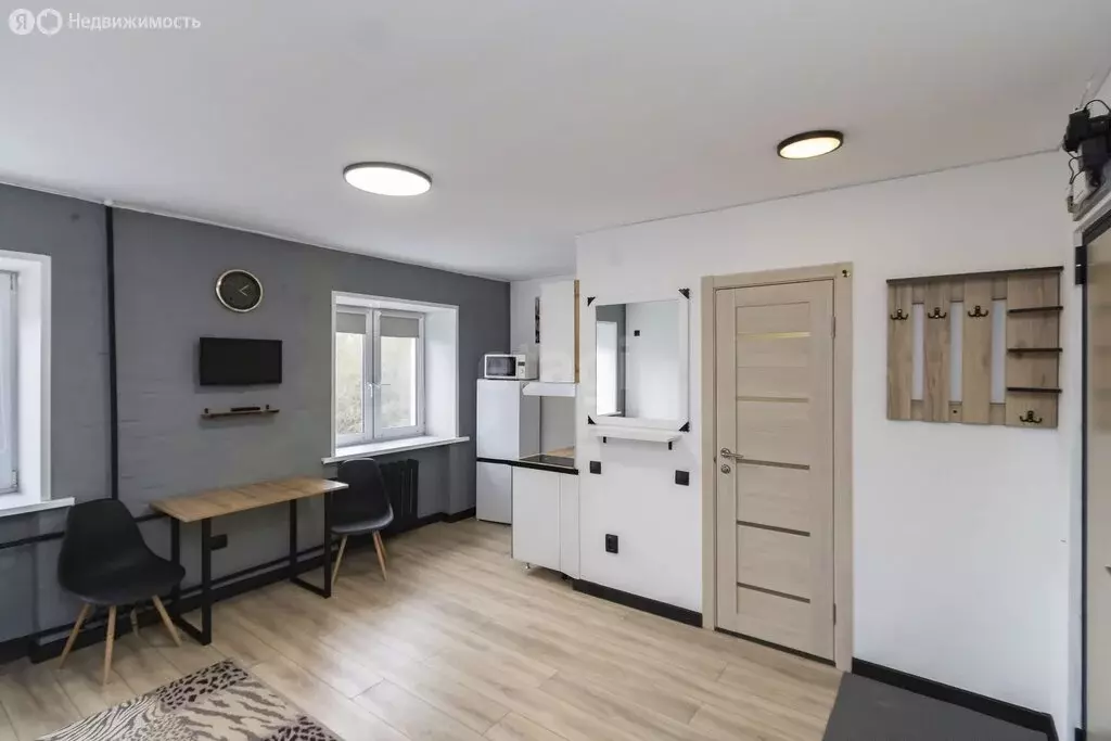 Квартира-студия: Тюмень, улица Мельникайте, 83 (21.9 м) - Фото 2