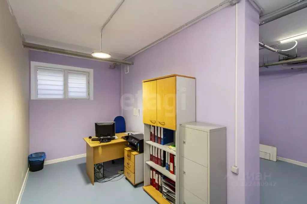 Помещение свободного назначения в Тюменская область, Тюмень ул. ... - Фото 1