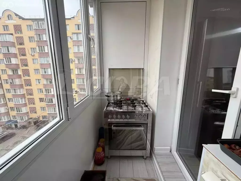 2-комнатная квартира: Каспийск, проспект Акулиничева, 16 (85 м) - Фото 1