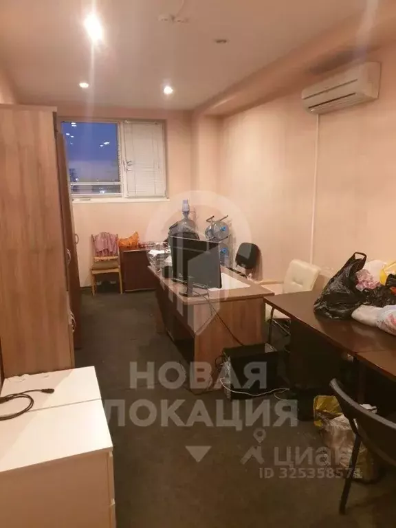 Офис в Омская область, Омск Октябрьская ул., 127 (50 м) - Фото 1