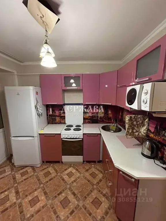 1-к кв. Белгородская область, Старый Оскол Космос мкр, 1Б (36.0 м) - Фото 0