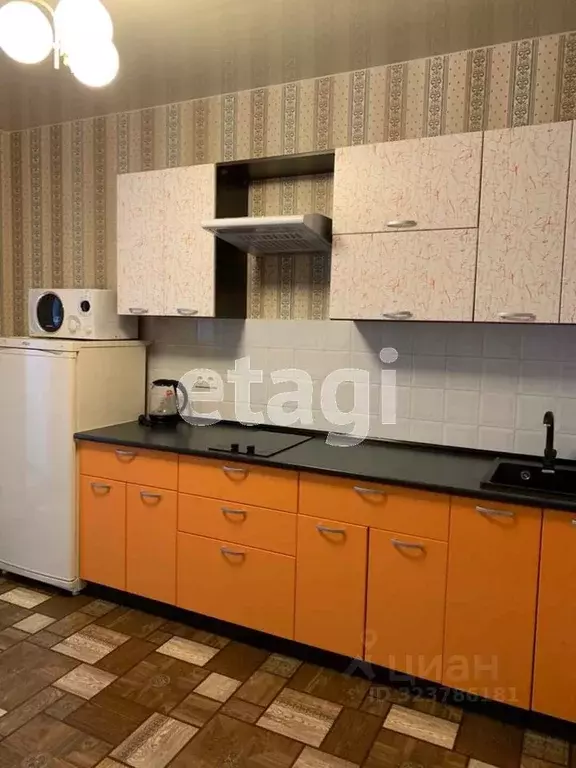 1-к кв. Тюменская область, Тюмень ул. 50 лет Октября, 57Б (38.0 м) - Фото 1