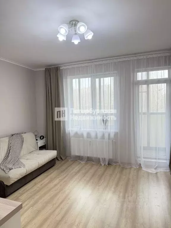 Студия Санкт-Петербург Октябрьская наб., 44 (24.8 м) - Фото 1