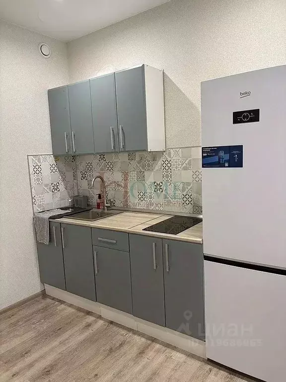 1-к кв. Новосибирская область, Новосибирск Танковая ул., 22 (30.0 м) - Фото 1