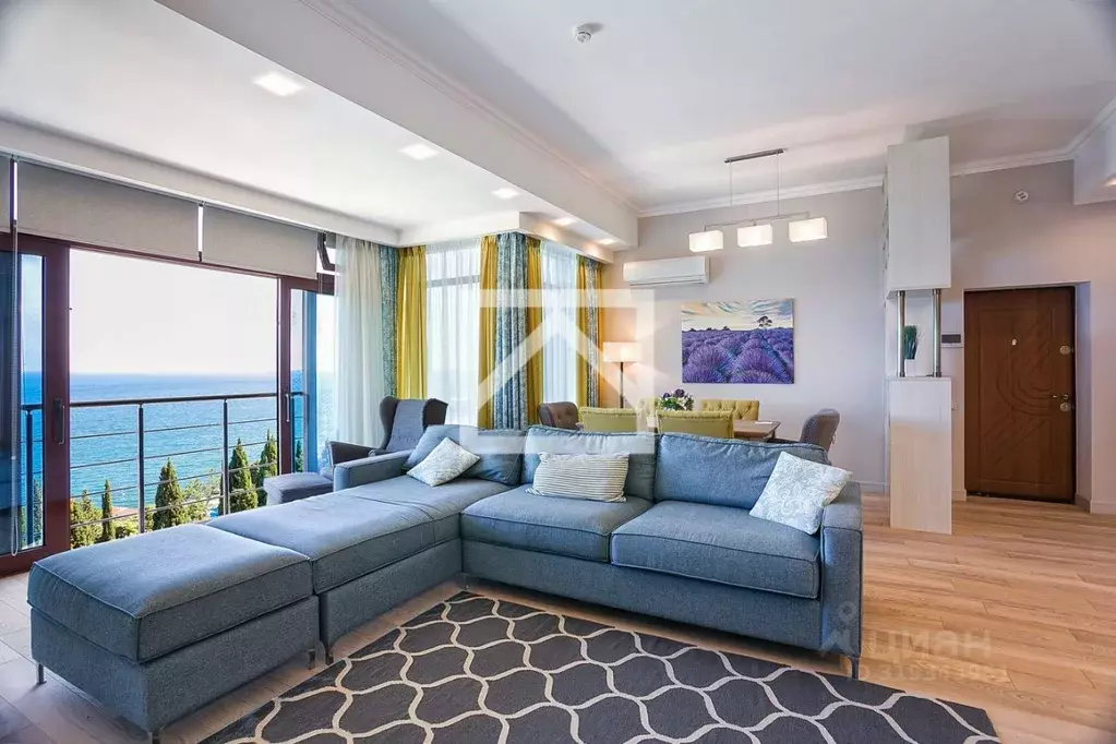 3-к кв. Крым, Алушта аллея Декабристов, 5 (127.0 м) - Фото 1
