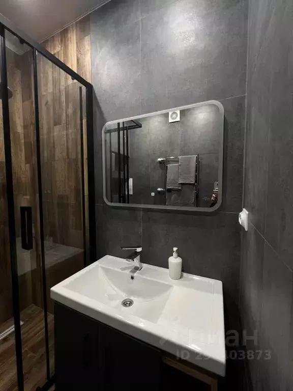 2-к кв. Татарстан, Казань ул. Аделя Кутуя, 110Дк3 (65.0 м) - Фото 1