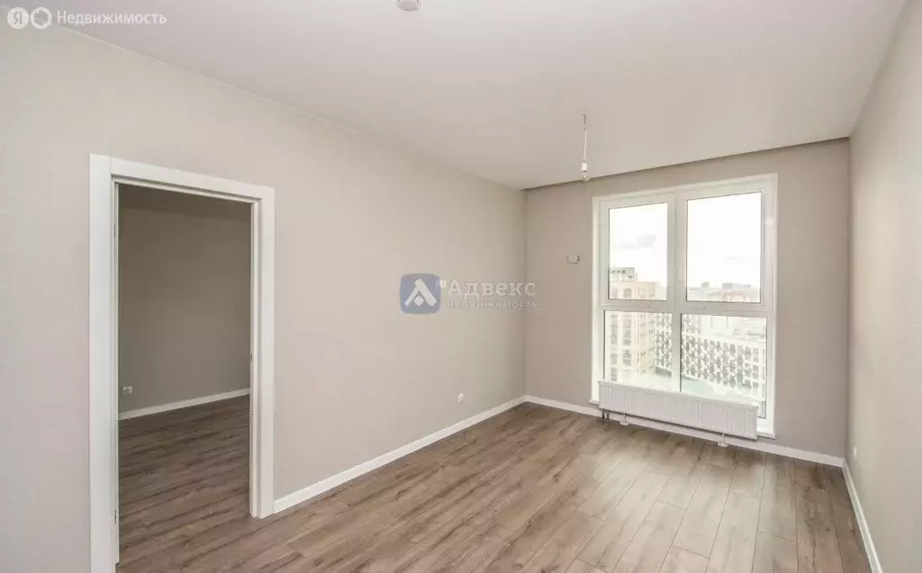 1-комнатная квартира: Тюмень, улица Фармана Салманова, 17 (42 м) - Фото 0