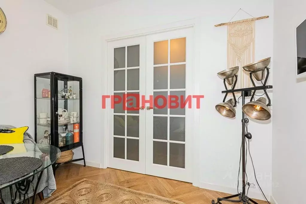 Студия Новосибирская область, Новосибирск ул. Сибревкома, 9 (30.8 м) - Фото 1