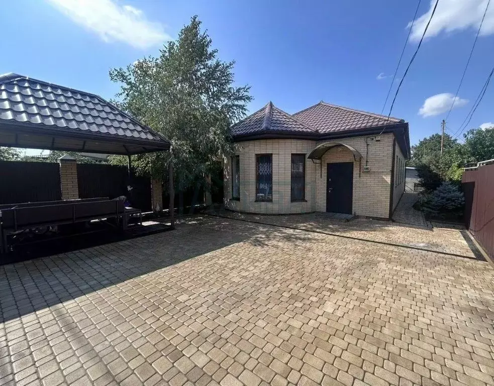 Дом в Ростовская область, Ростов-на-Дону 1-й Профессиональный пер., 5А ... - Фото 1