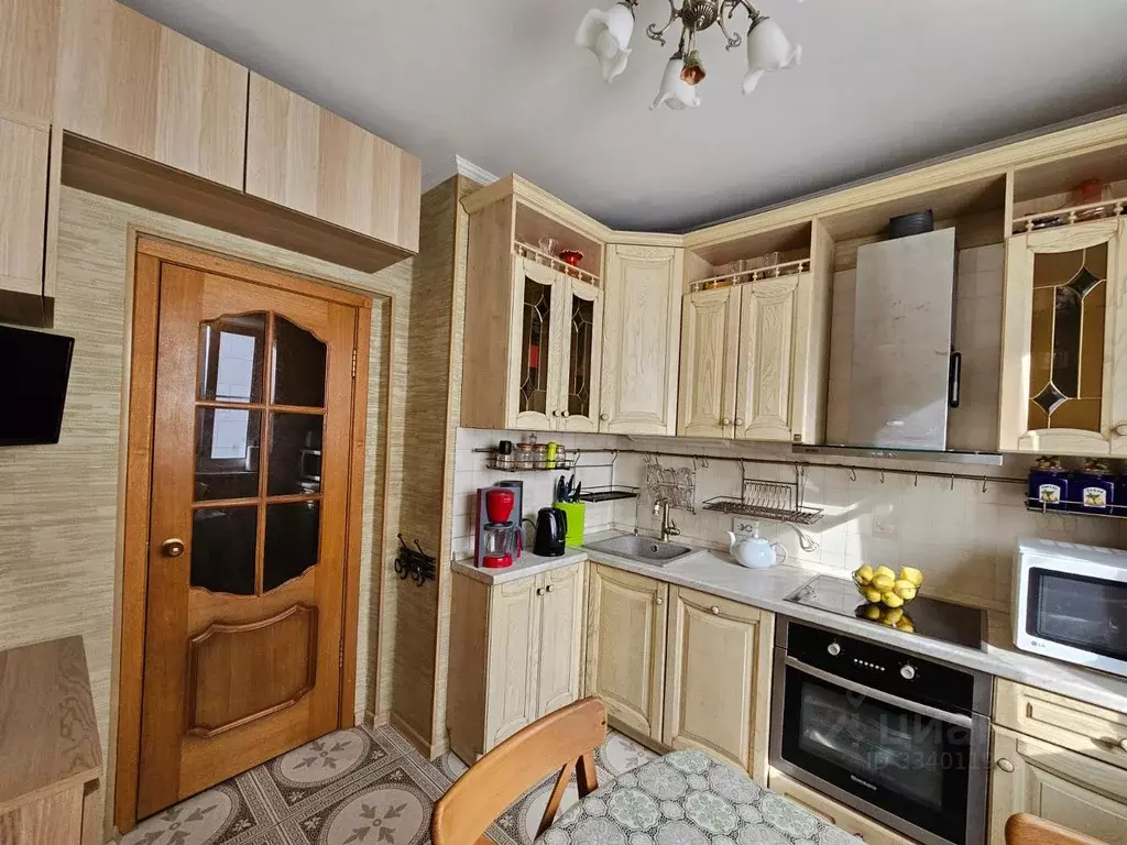 3-к кв. Москва Строгинский бул., 17К1 (64.0 м) - Фото 2