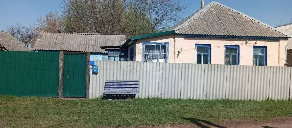 Дом в Белгородская область, Алексеевский муниципальный округ, с. ... - Фото 1