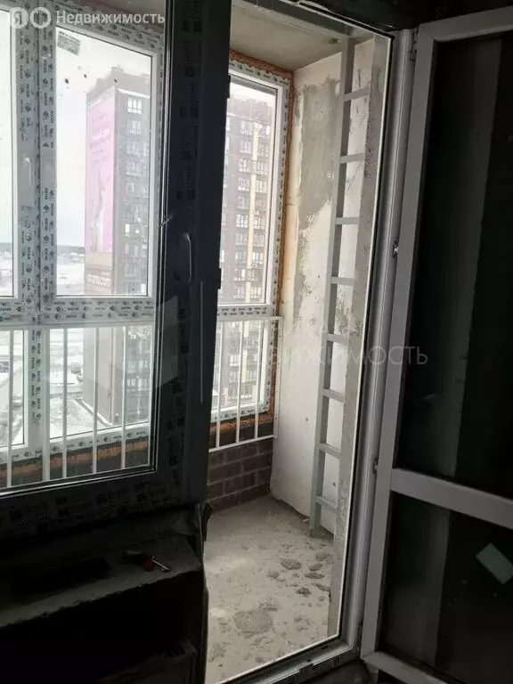 Квартира-студия: Тюмень, улица Новосёлов, 115 (15 м) - Фото 0
