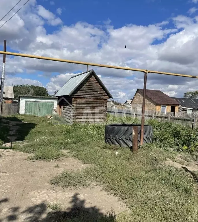 Дом в Омская область, Павлоградский район, с. Милоградовка Стадионная ... - Фото 1