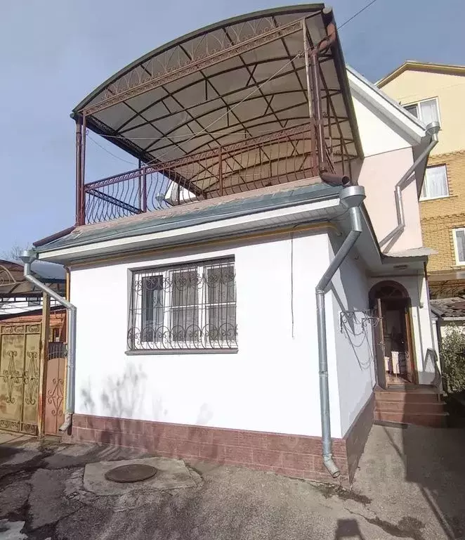 Дом в Ставропольский край, Кисловодск ул. Ярошенко, 4 (120 м) - Фото 1