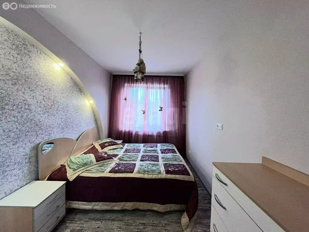 3-комнатная квартира: Новодвинск, Первомайская улица, 8 (61.8 м) - Фото 0