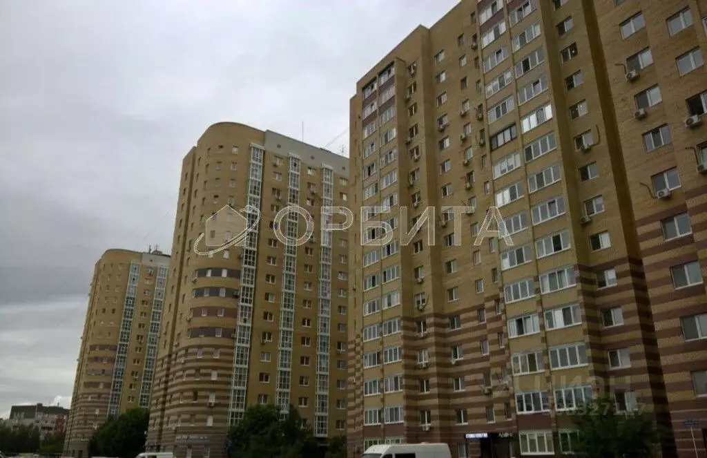 2-к кв. Тюменская область, Тюмень ул. Московский Тракт, 83к1 (61.6 м) - Фото 0