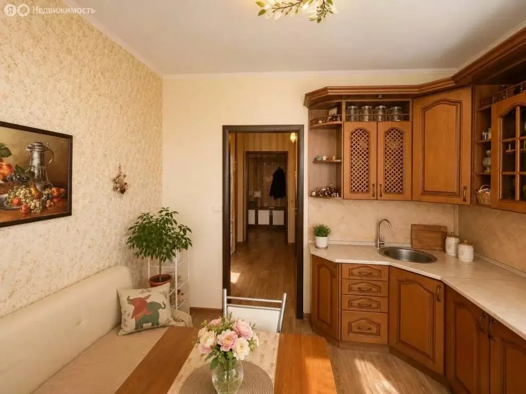 2-комнатная квартира: Строитель, улица Жукова, 7 (59 м) - Фото 2