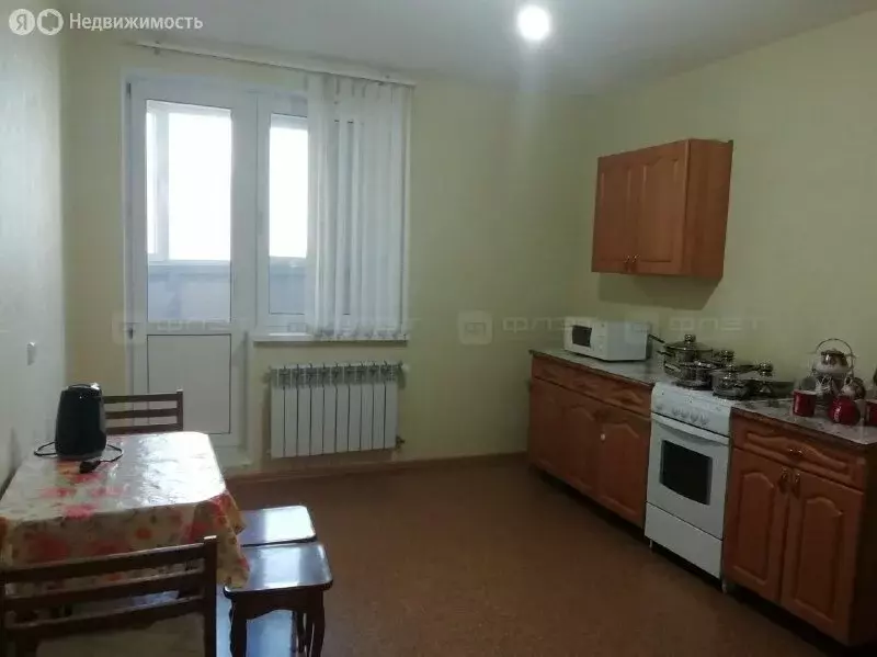 3-комнатная квартира: Казань, улица Виктора Сажинова, 3 (85 м) - Фото 1