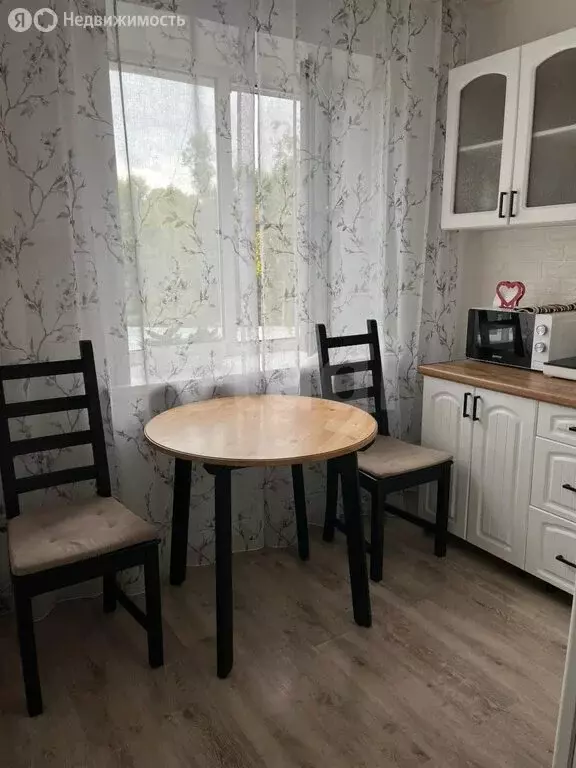 3-комнатная квартира: Горно-Алтайск, Коммунистический проспект, 168 ... - Фото 1