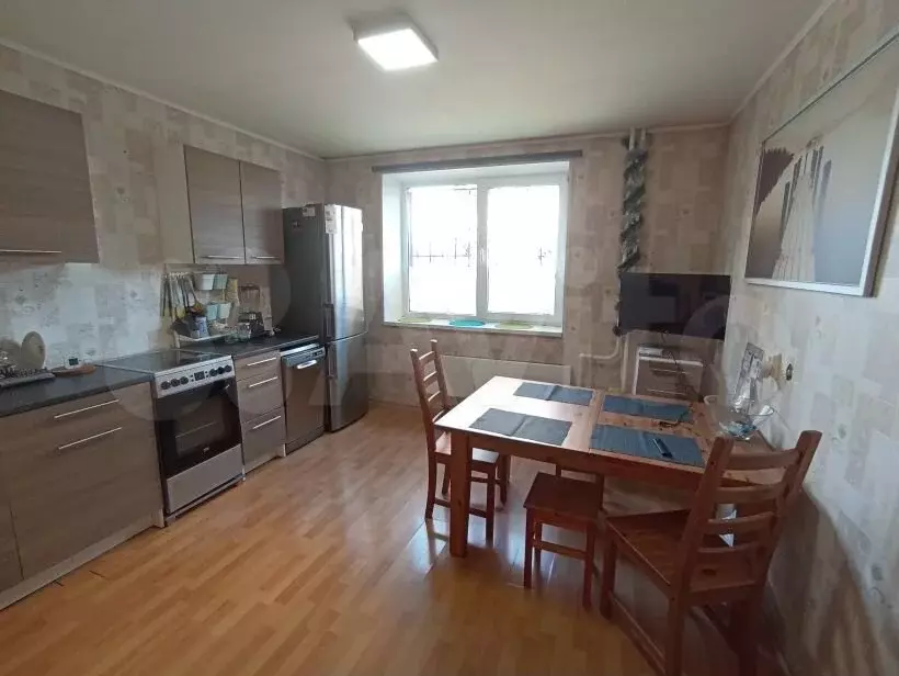 2-к. квартира, 58 м, 1/1 эт. - Фото 1
