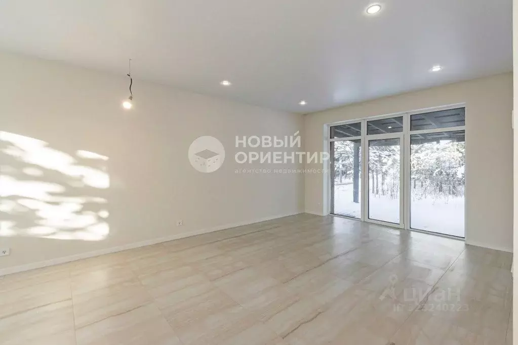 Дом в Свердловская область, Белоярский муниципальный округ, пос. ... - Фото 1