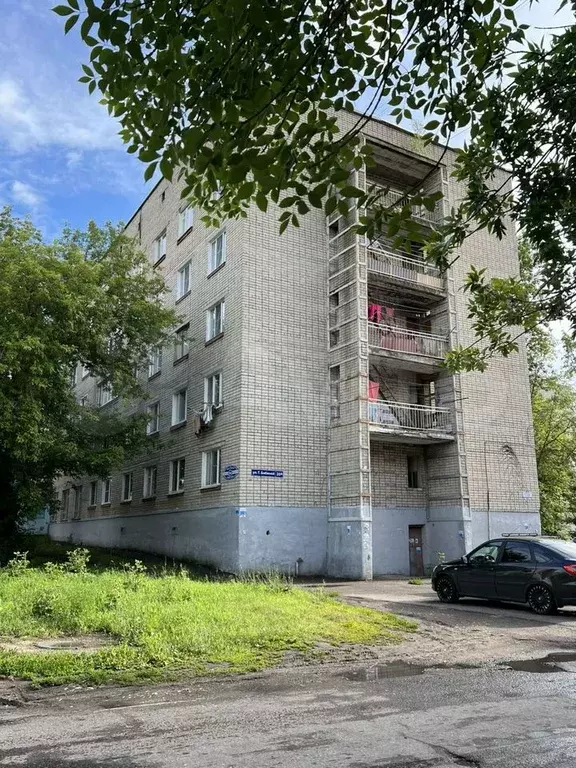 Комната 17,3 м в 4-к., 5/5 эт. - Фото 0