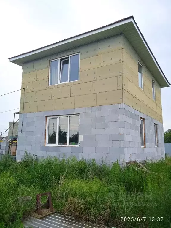 Дом в Омская область, Омский район, с. Усть-Заостровка ул. ... - Фото 0