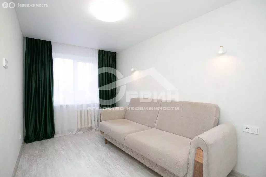 3-комнатная квартира: Пионерский, Южная улица, 10 (57.5 м) - Фото 1