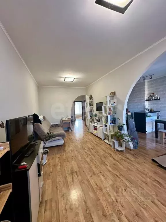 2-к кв. Свердловская область, Екатеринбург ул. Селькоровская, 34 (69.0 ... - Фото 1