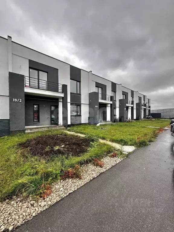 Таунхаус в Самарская область, Ставропольский район, с. Подстепки ул. ... - Фото 1