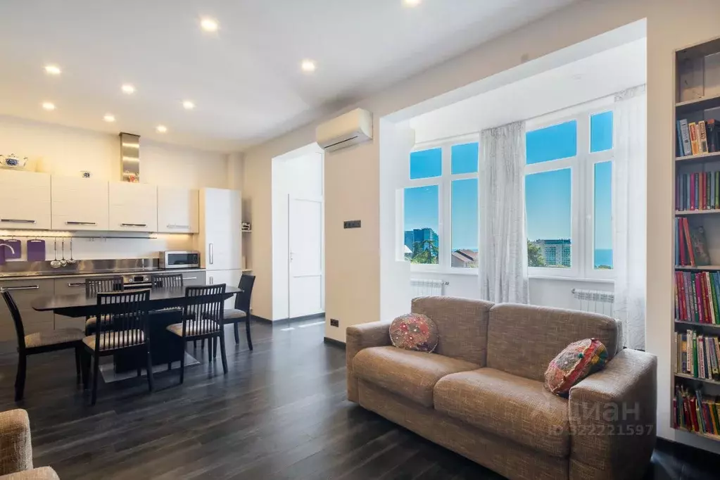 2-к кв. Краснодарский край, Сочи Центральный мкр, ул. Первомайская, 21 ... - Фото 1