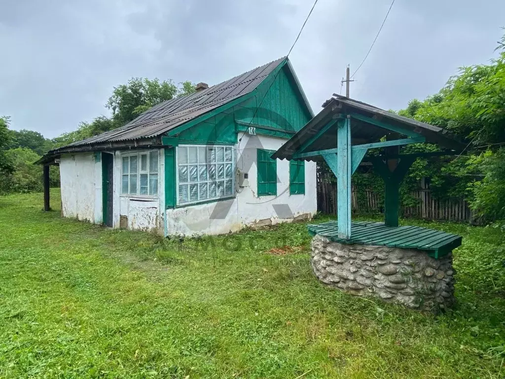 Дом в Краснодарский край, Апшеронский район, пос. Новые Поляны ул. ... - Фото 1